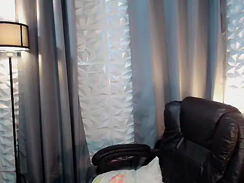 Briannawilliamss online show from February 4, 4:26 am