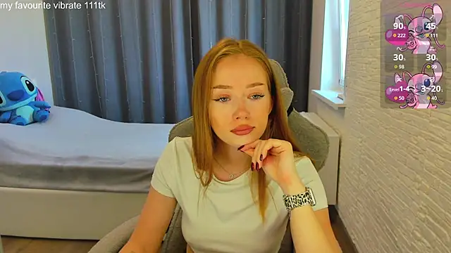Hot Mia  online show from May 20, 9:17 am