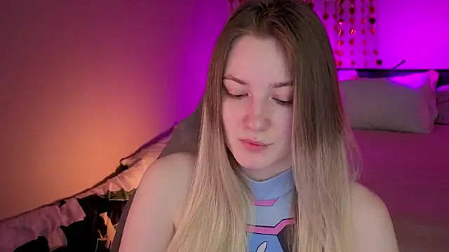 elinanortas online show from April 6, 4:23 am