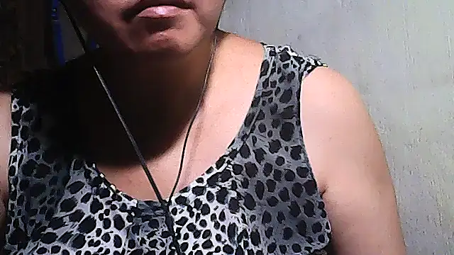 sweetsosie18 online show from March 4, 12:23 pm