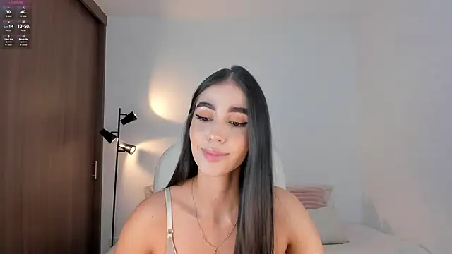 RebeccaBaxter online show from June 15, 7:14 pm