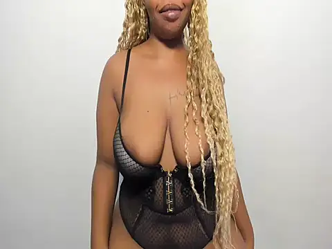 KissingSonata online show from April 15, 7:09 am