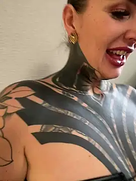 InkedBiitch online show from February 3, 3:28 pm