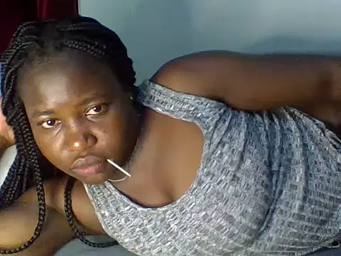cute-marianna online show from May 12, 6:03 pm