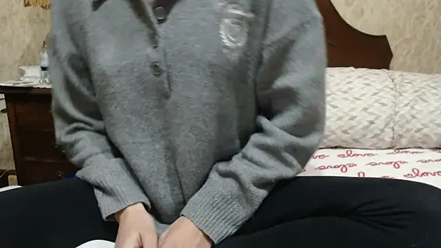 fabiolagg online show from April 15, 6:25 am