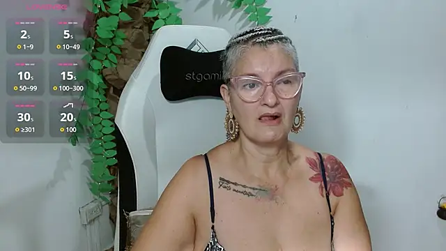 bety-cum2 online show from March 25, 9:23 am