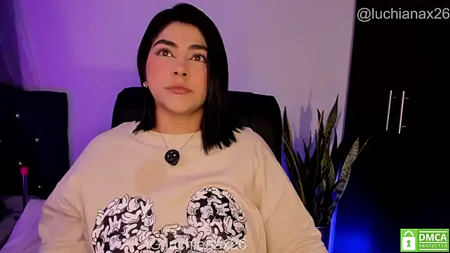 lucy26  online show from June 3, 2:23 am