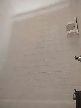 eatmeplease44 online show from March 17, 9:41 pm