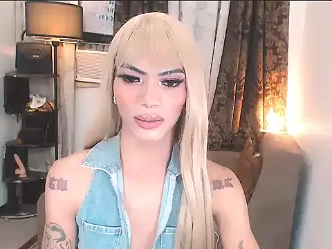 ELLIZABETHFORCUMXX online show from February 5, 3:26 pm