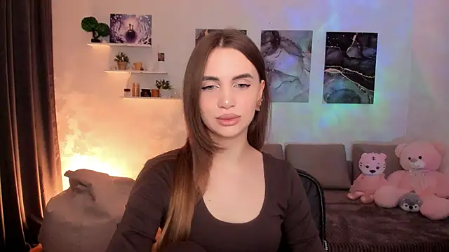 aPieceOfJoy online show from April 18, 3:42 am