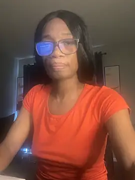 sweetsexiecool7 online show from June 26, 8:32 pm