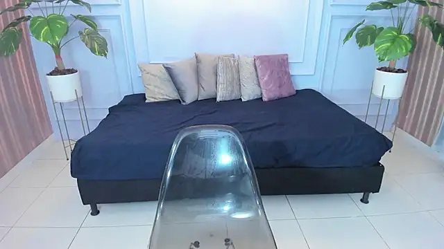 cintiagreyx online show from March 17, 11:58 am