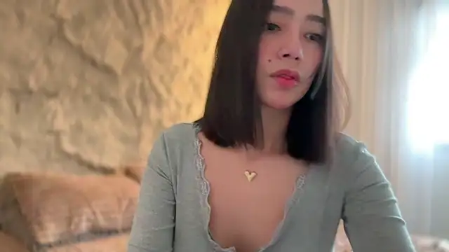 GenesisCastillano online show from March 6, 4:07 am