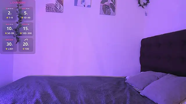 Athompzon online show from December 16, 7:31 pm