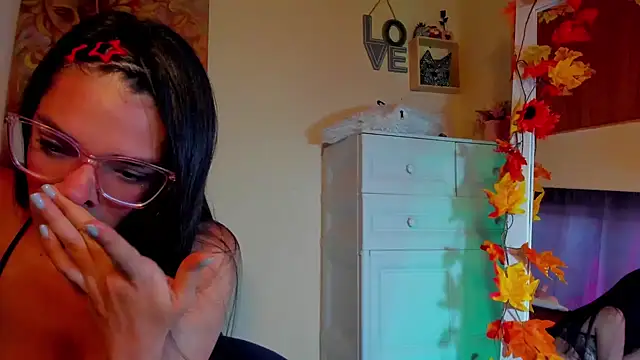 annyluna1 online show from June 25, 10:33 pm