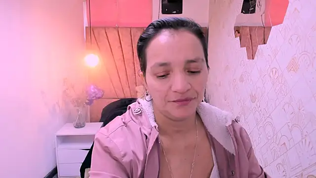 MarilynMiilf  online show from October 6, 7:18 pm