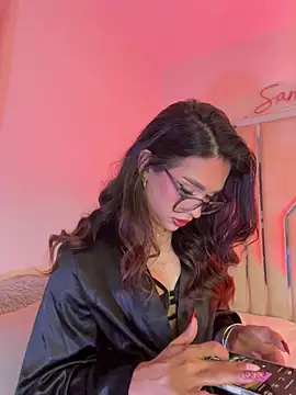 Samantha Bernardo online show from March 17, 4:05 am