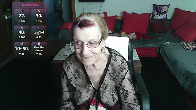 HeisseomaOriginal online show from March 29, 7:18 am