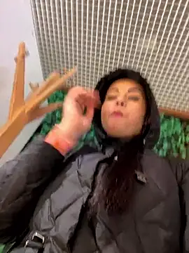 CrazzyChicks online show from April 21, 7:48 am