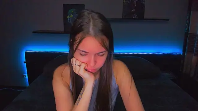 AlexaBarkley online show from March 5, 12:39 am