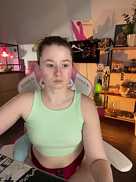 sweetest pie online show from May 30, 8:16 pm