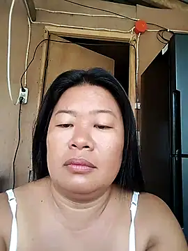 Lovelywoman43 online show from April 29, 10:26 pm