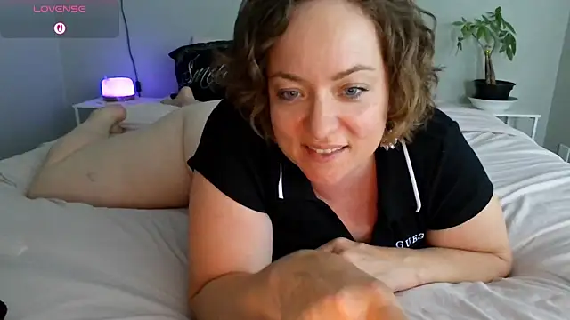 julimonroe online show from May 16, 2:03 am