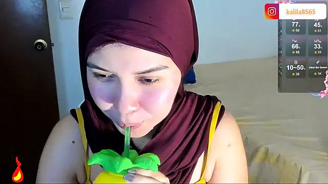 MatchedEyebrow online show from March 7, 9:44 pm