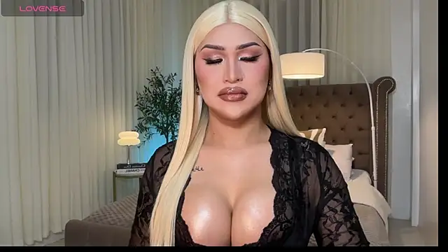 Your Majesty Tyra online show from March 14, 5:41 am