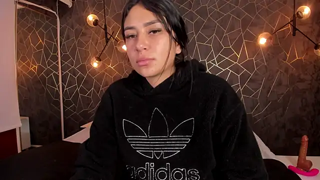 dayra angels online show from September 8, 9:03 pm