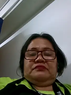 Chubbysweetmom online show from May 10, 7:43 am