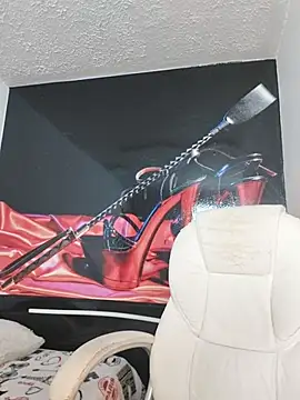 Elinaax online show from April 11, 10:57 pm