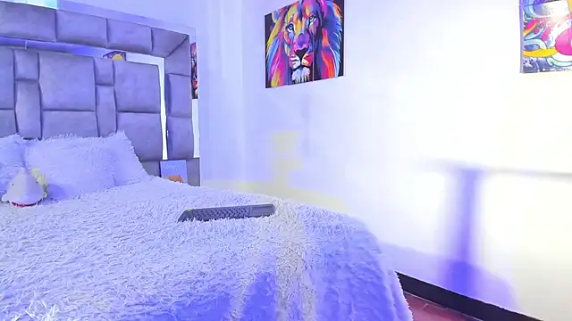 Candy And Andy  online show from July 14, 4:55 pm