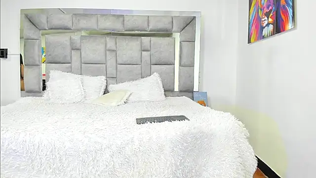 Candy And Andy  online show from July 16, 2:49 am