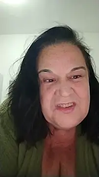 Yaya Mineira online show from June 5, 1:20 am