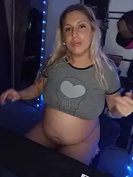 La pauli latina online show from June 18, 1:51 am