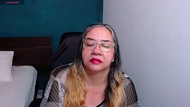 scaelettdubois online show from September 17, 11:36 pm