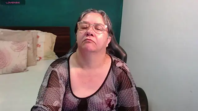 scaelettdubois online show from July 14, 6:29 am