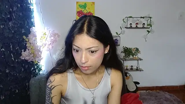 vaness weet online show from April 11, 7:50 pm