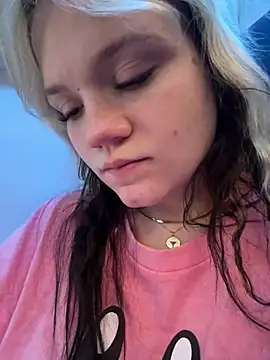 Cutiepiespanks online show from May 11, 3:40 pm
