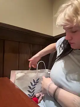 Cutiepiespanks online show from April 15, 12:00 am