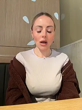 EmaSalis online show from March 3, 10:54 am