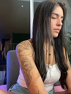 DaphneUwu online show from June 20, 1:20 am