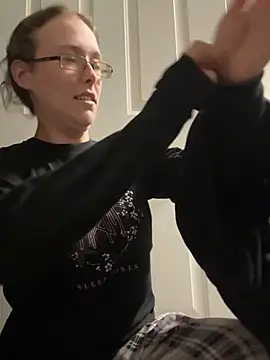 Dakota 02 online show from March 22, 3:01 am