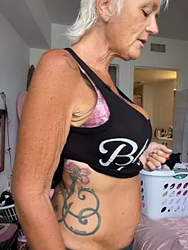 MrsStephanies lifestyle online show from July 8, 1:24 pm