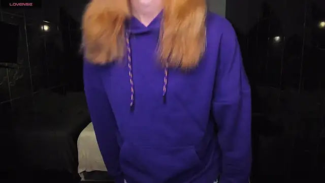 SaraSubtlety online show from March 18, 1:27 pm