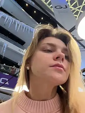 ValenciaShock online show from November 22, 7:00 am