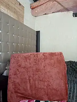 Aalyiah445 online show from April 9, 7:58 am