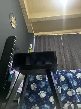 amareto queen online show from April 8, 10:23 pm