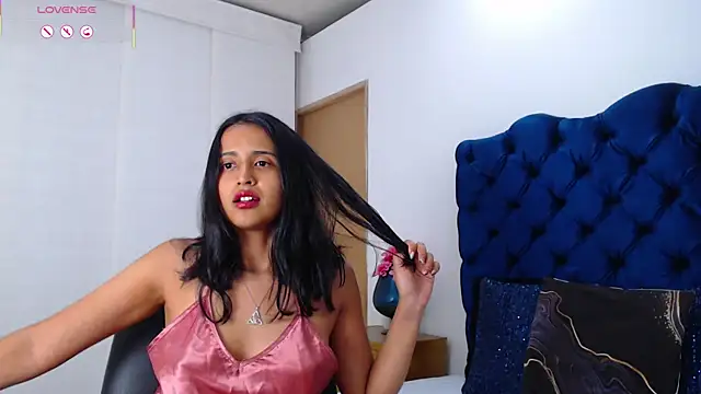 Lili666  online show from July 13, 3:29 am